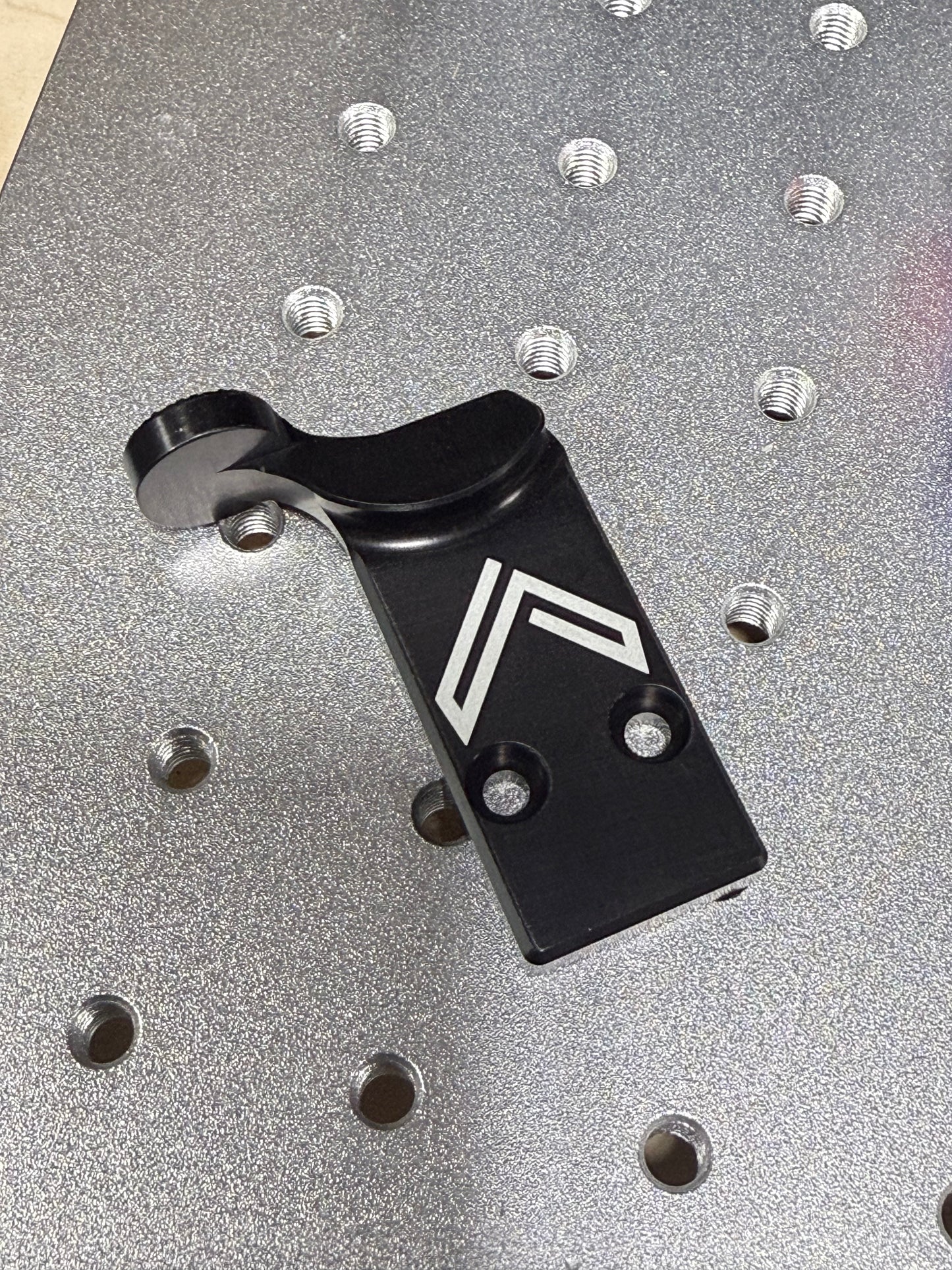 Charging Handle - Flux Raider