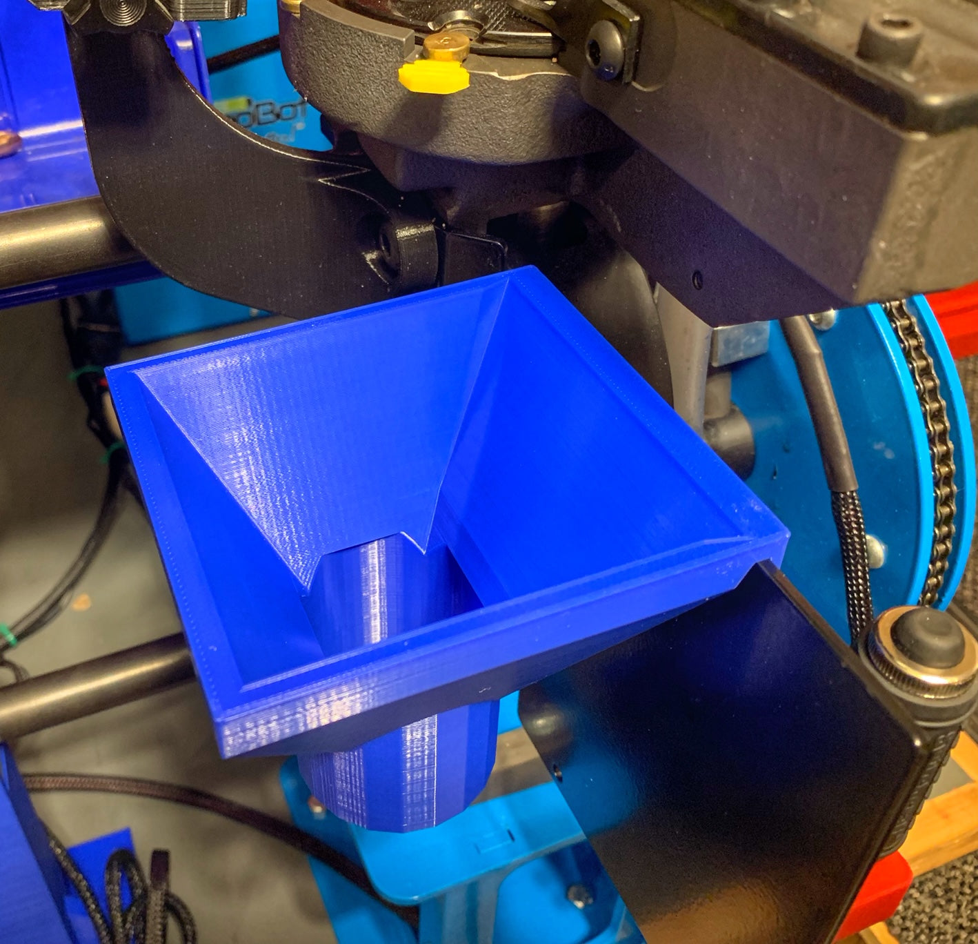 Dillon 1050/1100 and Mark 7 EVO/Revo Output Funnel