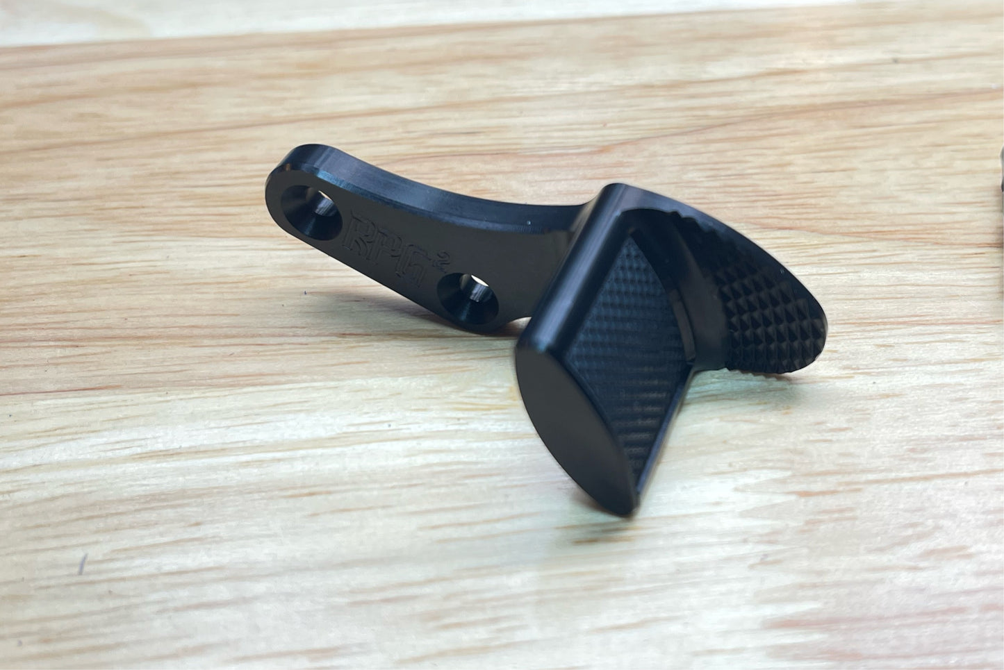 Hammerhead Thumb Rest