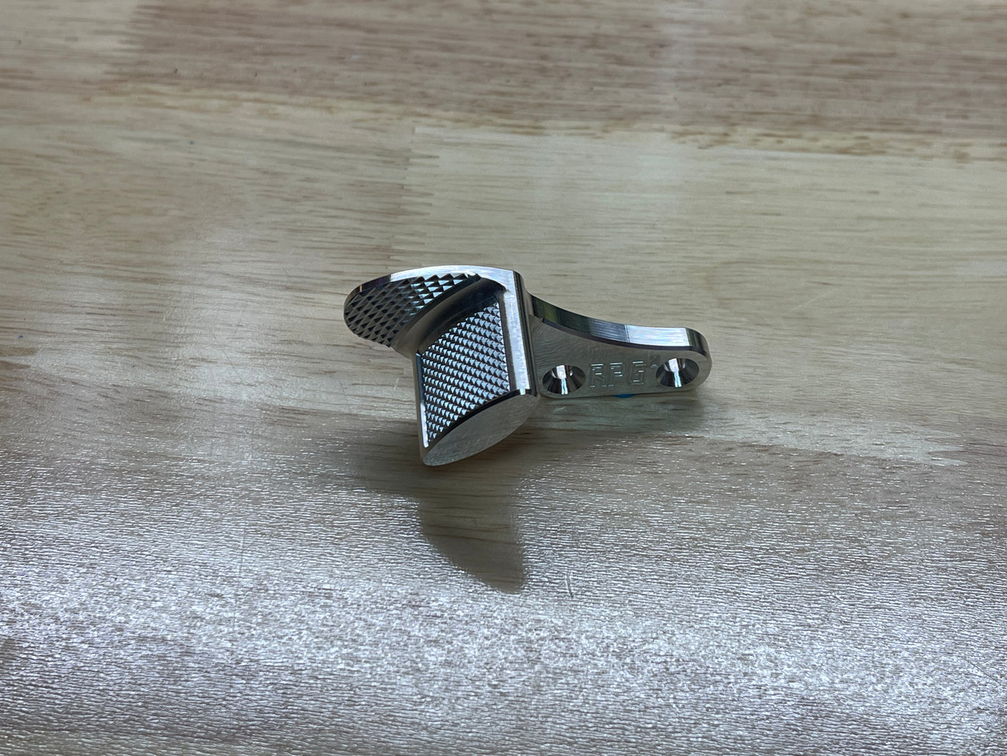 Hammerhead Thumb Rest