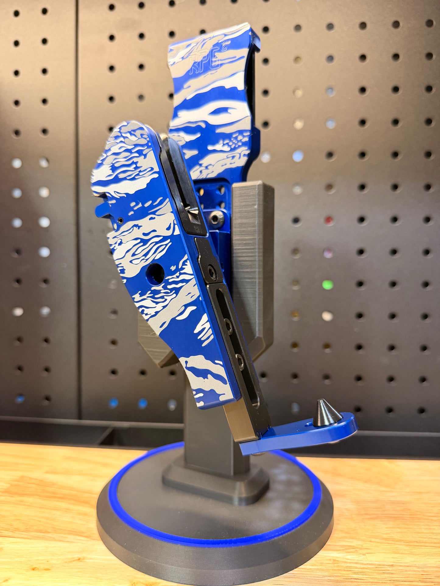 THE A.P.E.X PREDATOR CUSTOM